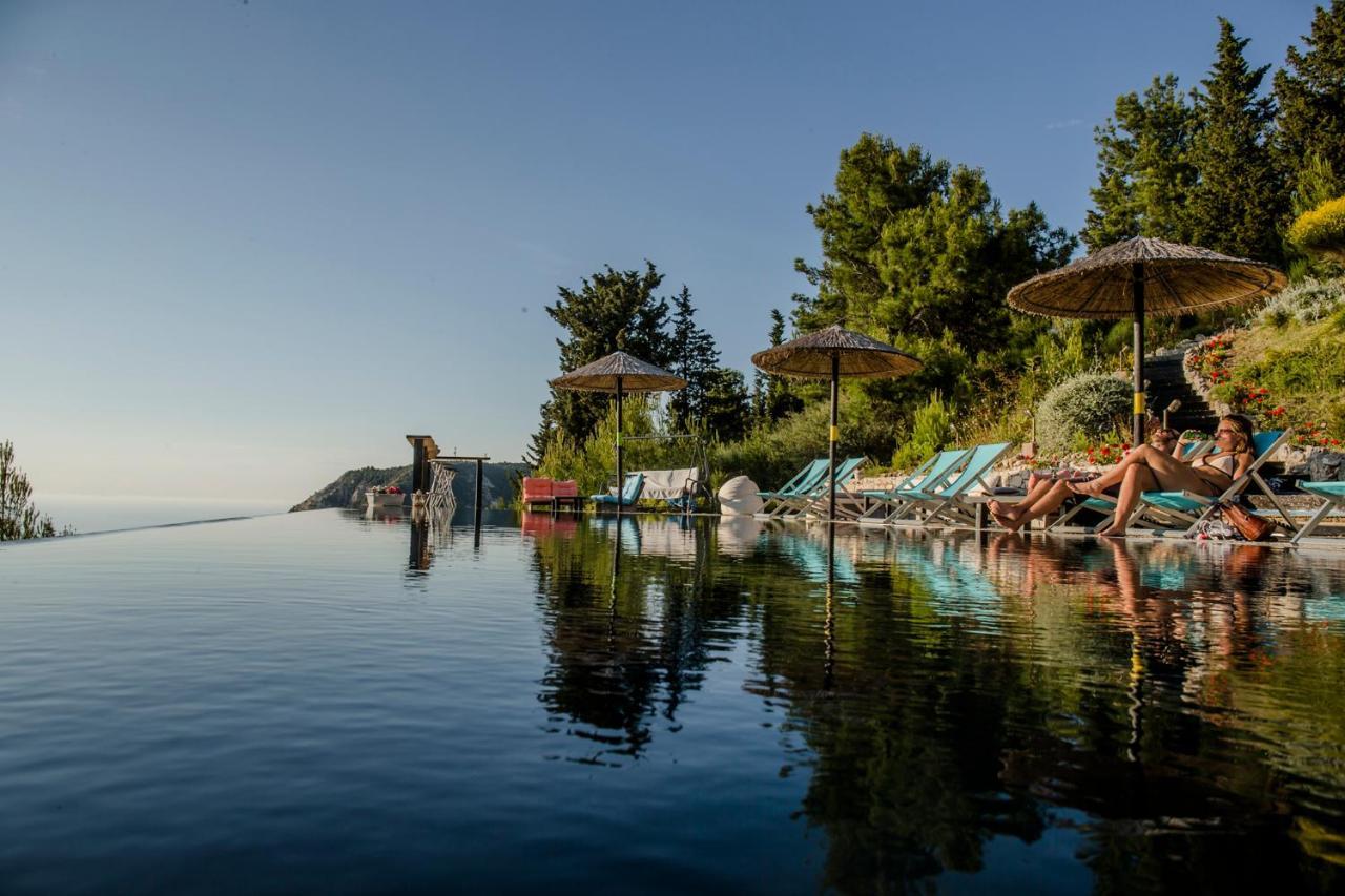 Serenity Boutique Suites Athanion Bagian luar foto