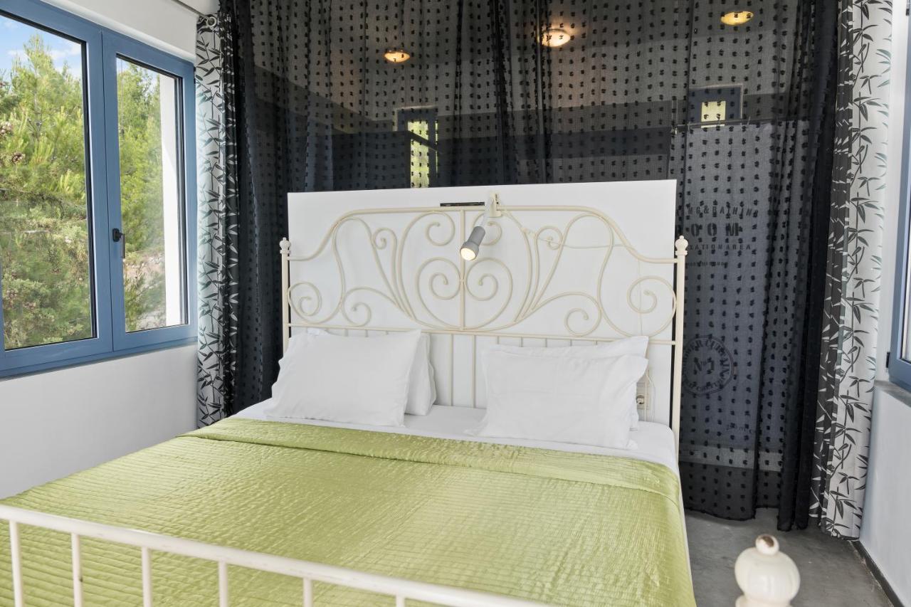 Serenity Boutique Suites Athanion Bagian luar foto