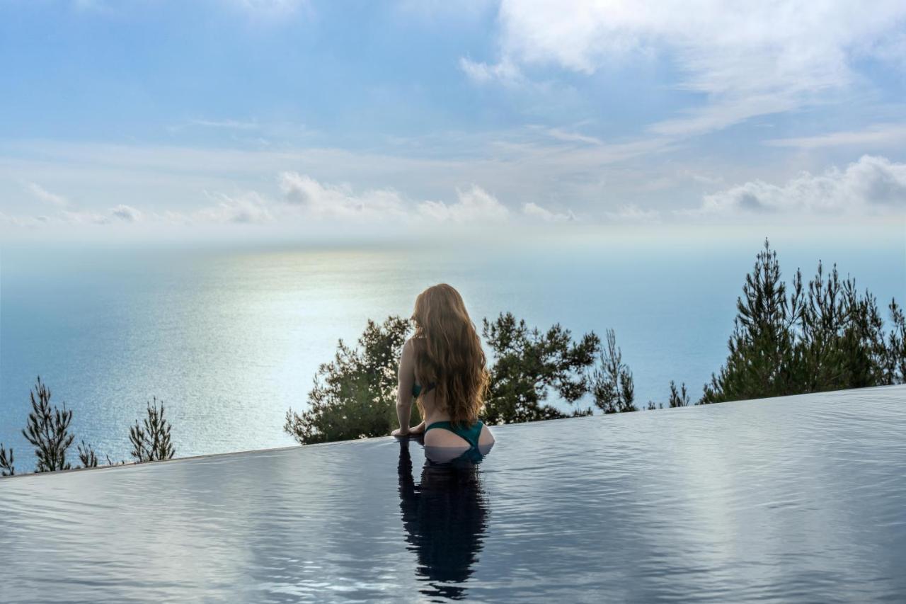 Serenity Boutique Suites Athanion Bagian luar foto